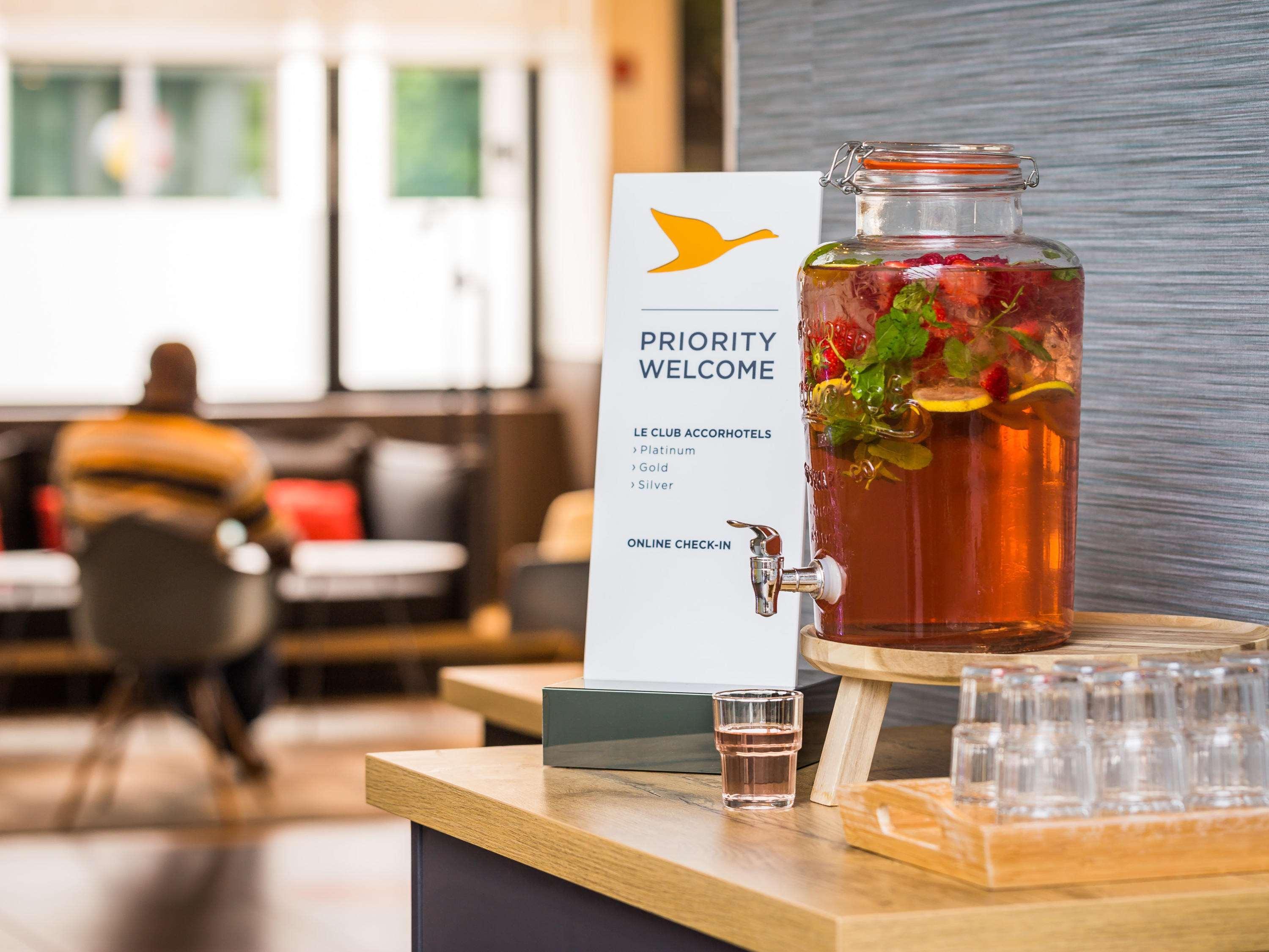 Ibis Hotel Brussels Centre Gare Du Midi Saint-Gilles Εξωτερικό φωτογραφία